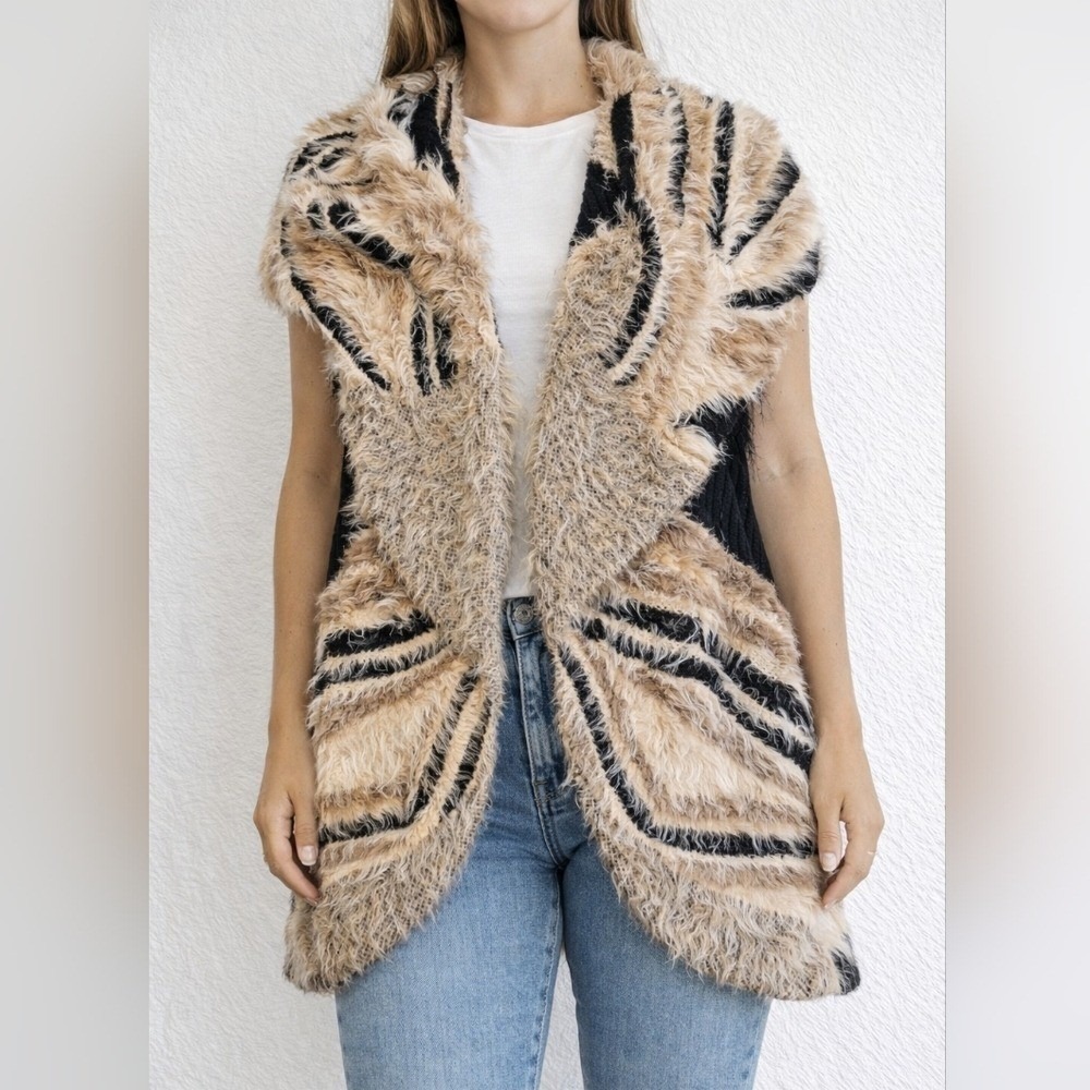 Liquid by Sioni Vest Womens 1X Tan Black Tiger Faux Fur Shaggy Open Front Draped